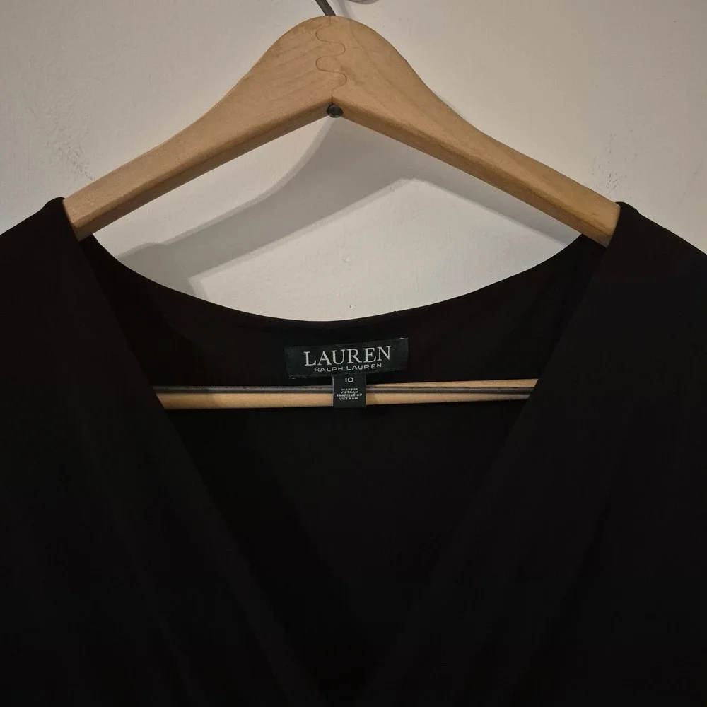 Lauren Ralph Lauren 10 Faux Wrap Black Midi Cocktail Dress Classic LBD Slimming